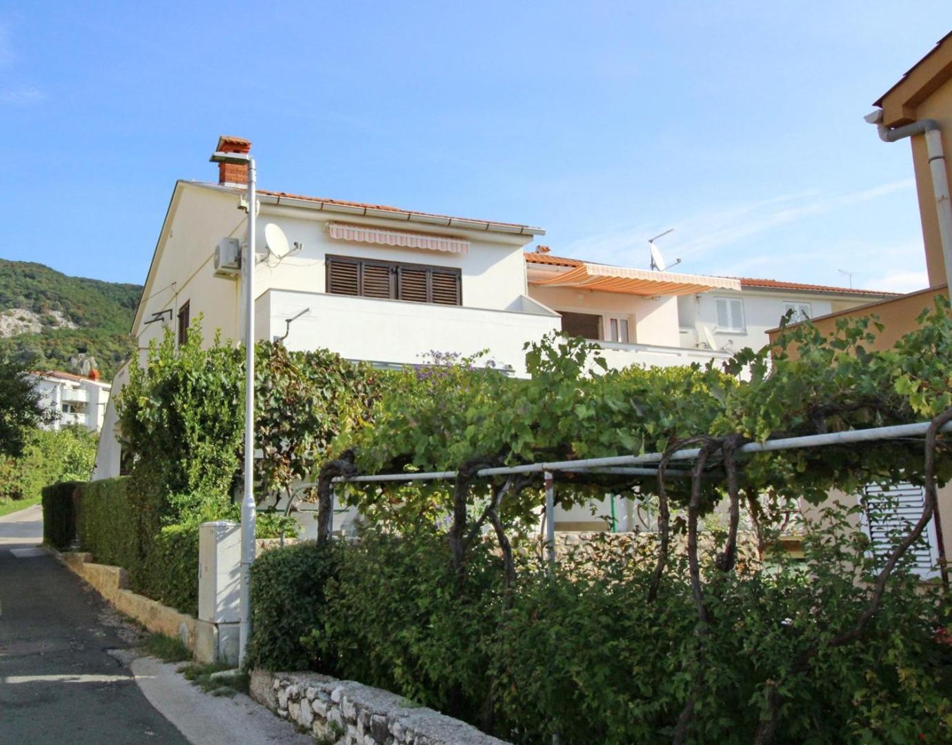 Apartments Kucar Baška Exterior foto